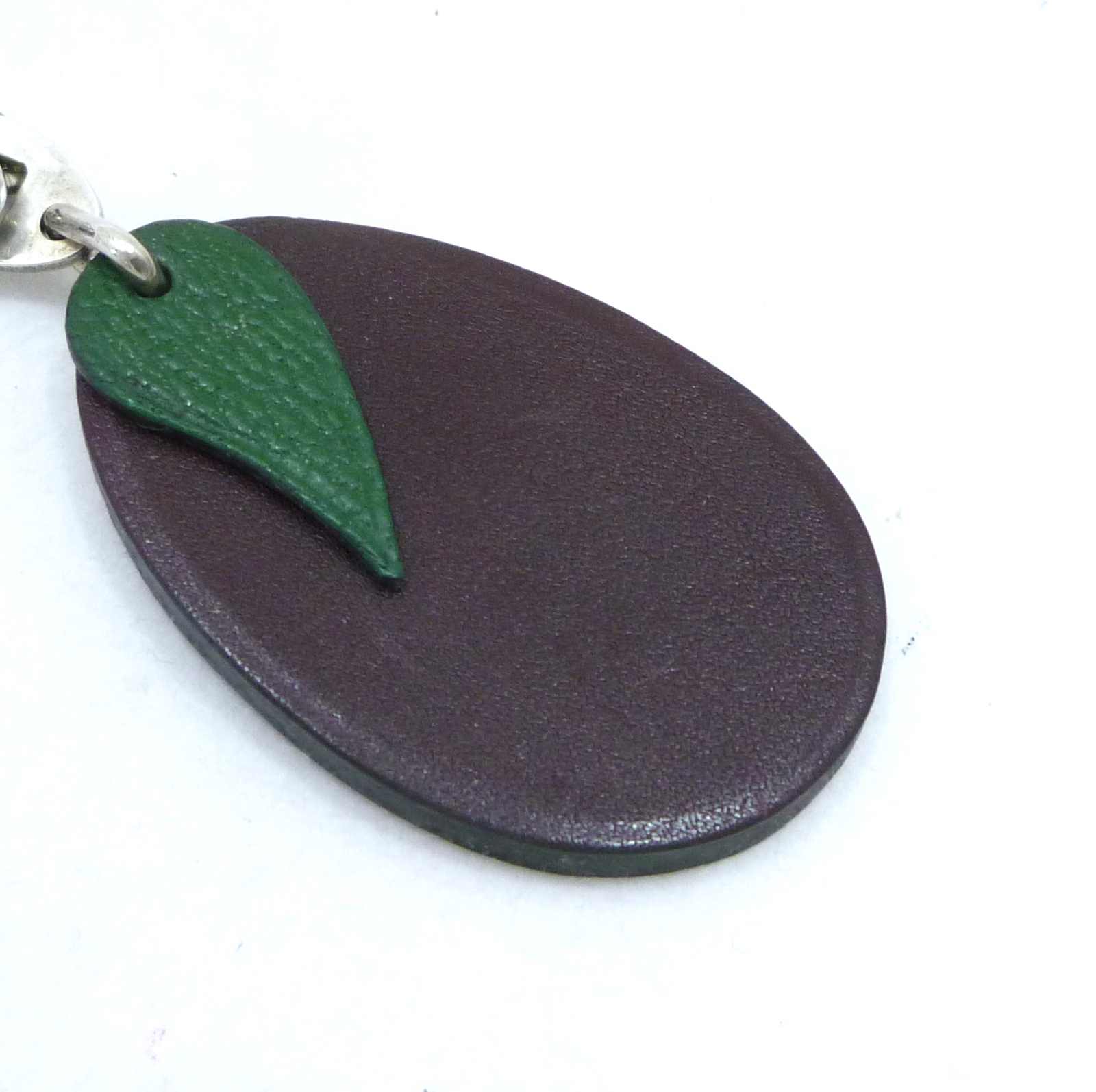 エルメス プラム モチーフ キーホルダー バッグチャーム ボルドー スターリングシルバー - Image 3