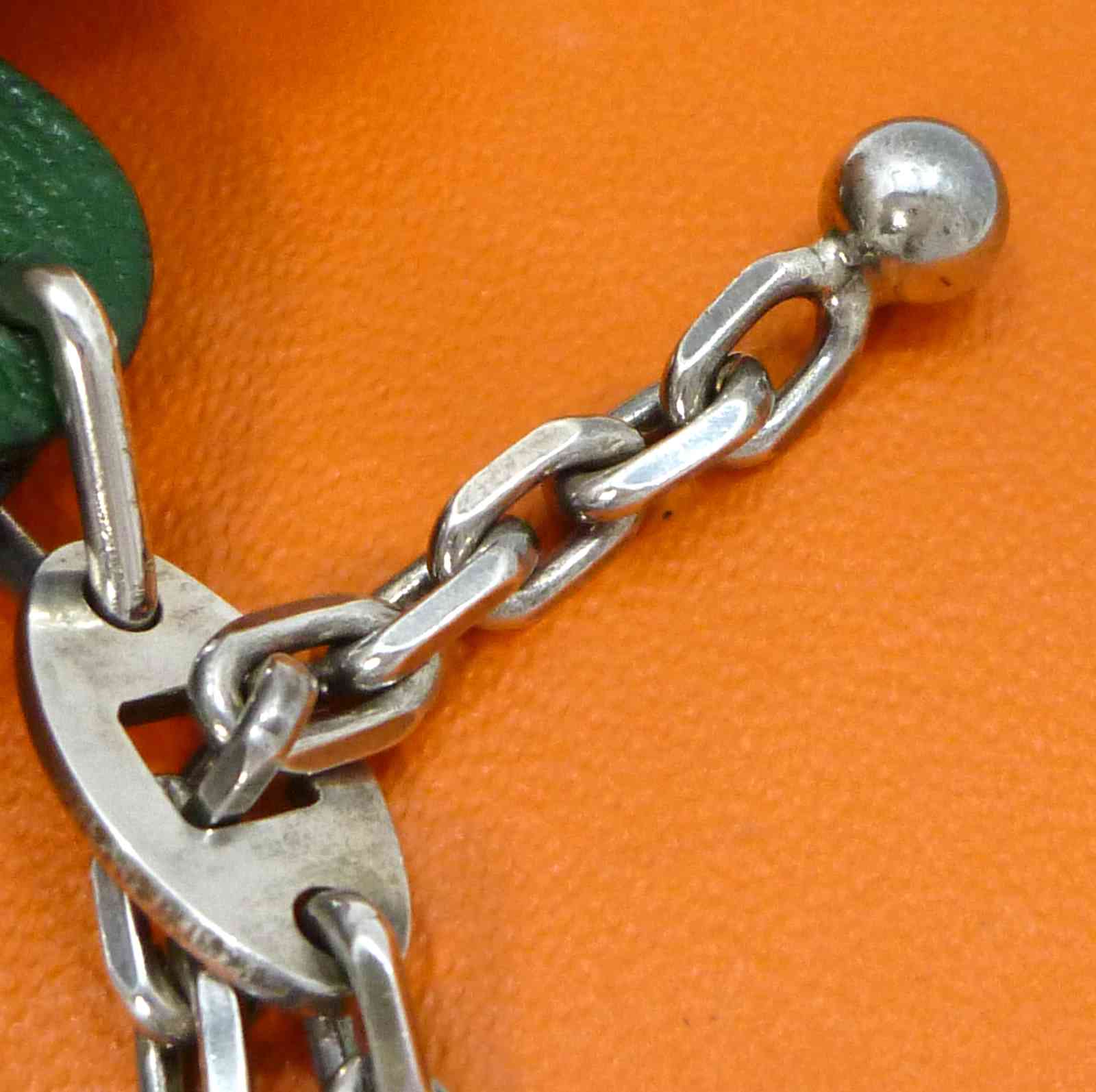 エルメス プラム モチーフ キーホルダー バッグチャーム ボルドー スターリングシルバー - Image 9