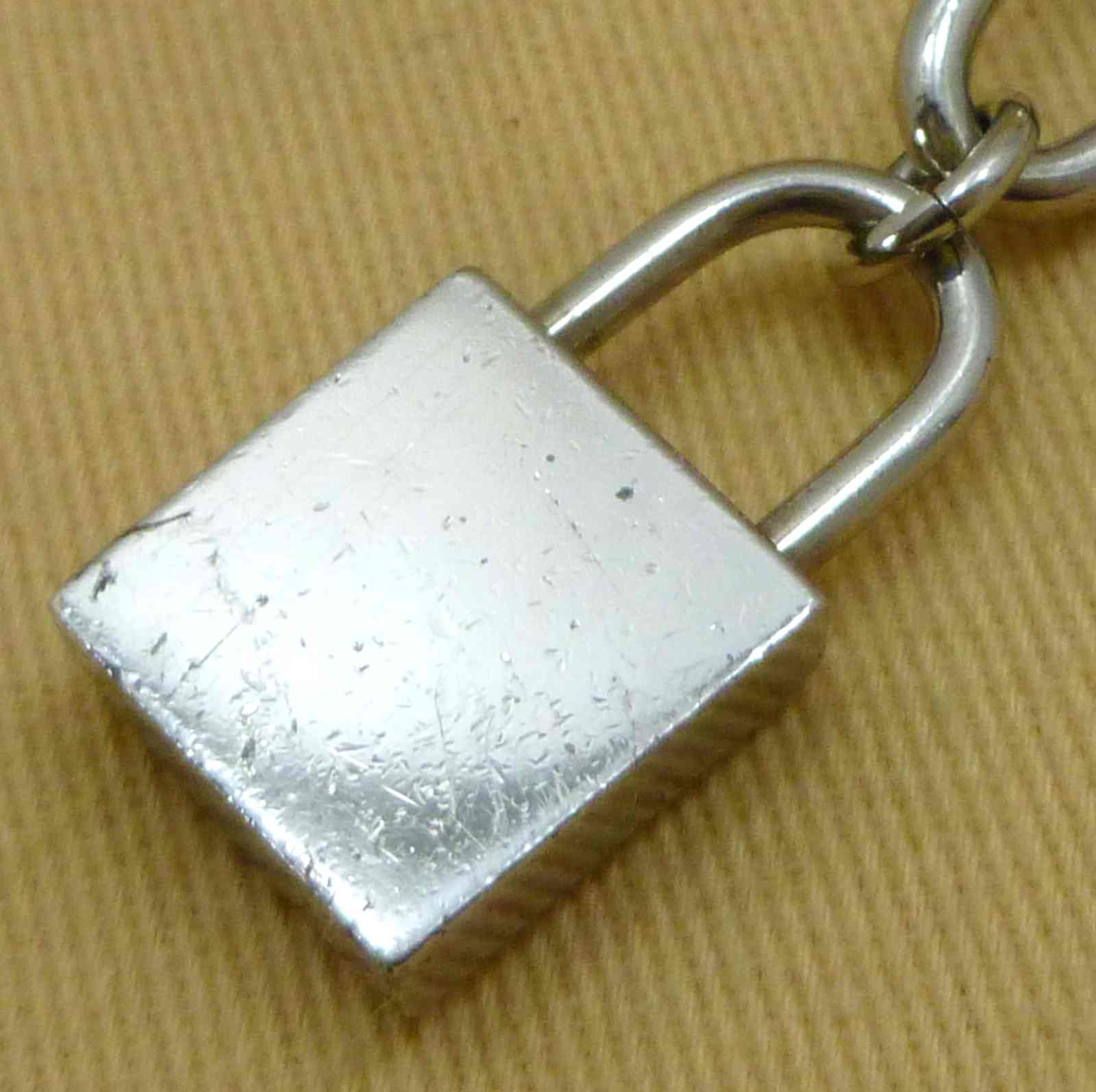 エルメス アミュレット4 カデナ シェーヌダンクル セリエ バッグチャーム シルバー - Image 5